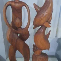 مجسمه چوبی یک تکه دلفین وادمک بطول یک متر