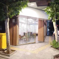 رهن و اجاره مغازه دو نبش با جای پارک ماشین|اجارهٔ مغازه و غرفه|تهران, نیروی هوایی (پیروزی)|دیوار
