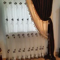 پرده با دو وانال و کتیبه