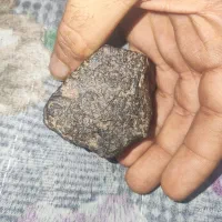 سنگ مشکوک به شهاب سنگ