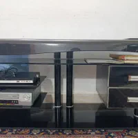 میز شیشه ای کاملا سالم