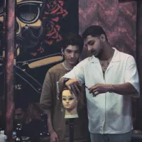 آموزشگاه آرایشگری|خدمات آموزشی|اندیشه, اندیشه فاز ۱|دیوار