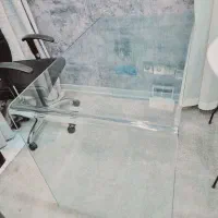 میز شیشه ای اداری