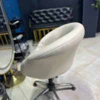 صندلی چرم رنگ شیری