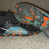 کفش سالن ورزشی