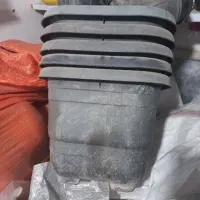 تعدادی ۲۰ تا ۳۰ عدد گلدان از  بزرگ تا کوچک