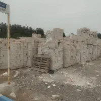 نیازمند رانند لیفتراک ویک کارگر ساده