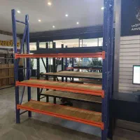 چوب و فلز در یک قاب با عنوان قفسه