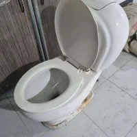 توالت فرنگی و روشویی ایستاده|لوازم سرویس بهداشتی|رشت, فلسطین|دیوار