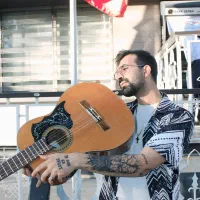 خواننده و نوازنده گیتار|خدمات پذیرایی، مراسم|تهران, باشگاه نفت|دیوار