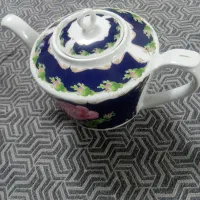 قوری چینی بزرگ نو 2لیتری|قوری، کتری، قهوهساز دستی|تربتحیدریه, بی بی حسنیه|دیوار