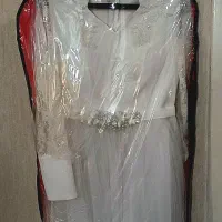 لباس نامزدی و کفش کالج