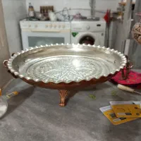 به سری وسیله به فروش می رسد