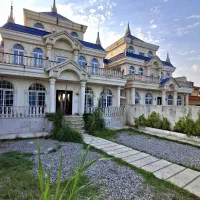 کاخ ویلا تریبلکس استخردار