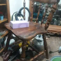 صندلی چوبی کلاسیک