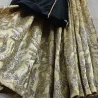 فروش یک دست لباس محلی نو