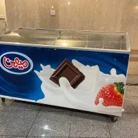 یخچال بستنی صندوقی خوابیده