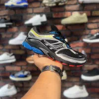 کتونی اسپرت مردانه منتخب برندهای خارجی و ایرانی