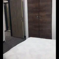 کارکنان آپارتمان مبله پارکینگ اختصاصی