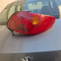 چراغ خطر عقب سمت شاگرد پژو ۲۰۶ sd