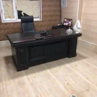 میز و صندلی اداری در حد صفر