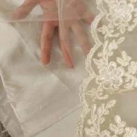 لباس عروس دخترانه در حد نو برای ۷ تا ۱۰ سال|لباس|اصفهان, سرتاوه|دیوار