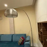 اباژور ایستاده