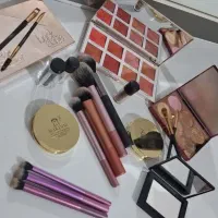 مدل میکاپ واصلاح صورت وابرو (به صورت رایگان)