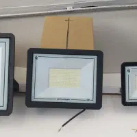 پرژکتور ضمانتی|لامپ و چراغ|ساوه, |دیوار