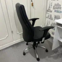 میز وصندلی نو‌