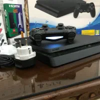 PS4 SLIM 1TB دو دسته کپی خور ۱۰ بار ب برق نخورده|کنسول، بازی ویدئویی و آنلاین|کرج, کارخانه قند|دیوار