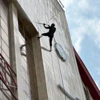 پیچ ورولپلاک نما ساختمان شستشوی سنگ نما راپل