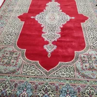 یه عدد فرش دوازده متری