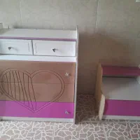 دروار به همراه آینه و عسلی