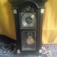 ساعت دیواری در حد نو سالم موتورش خوکاری