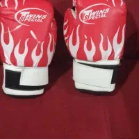 فروش یک جفت دستکش بوکس توئینز اسپشیال