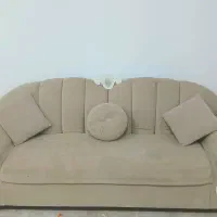 مبل هفت نفره کلاسیک رنگ کرمی