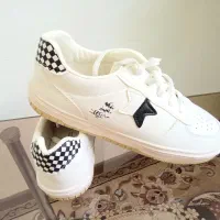 کفش کتانی اسپورت سایز ۴۰