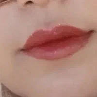 مدل شیدینگ لب و خط چشم و بن مژه