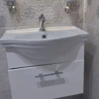 روشویی به همراه شیر