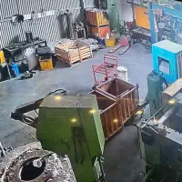 دایکاست کار و پرسنل جهت اپراتور پرس