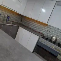 کاغذدیواری . کفپوش پوش. برچسب کمددیوارپوش آجری|خدمات پیشه و مهارت|قم, دروازه چوبی|دیوار