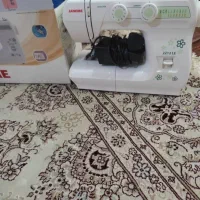 چرخ خیاطی کاملا سالم درحد نومدل ژانومه ۲۲۱۲LE