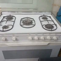 گاز فر دار سینجر قدیمی وچرخ خیاطی دستی|اجاق گاز و لوازم برقی پخت‌وپز|اصفهان, صائب|دیوار