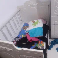 تخت کودک در اندازه ۱۴۰ در ۸۰ نیازمند تعمیر