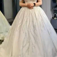 تخفیف ویژه لباس عروس و حنا بندان