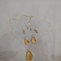 ست گردنبد و دو گوشواره