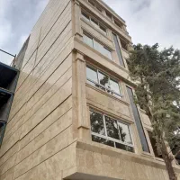 آپارتمان ۱۵۳متری دونبش غرق در نور طبیعی