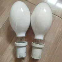 دو عدد لامپ گازی