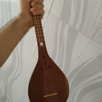 سه تار دو مهر